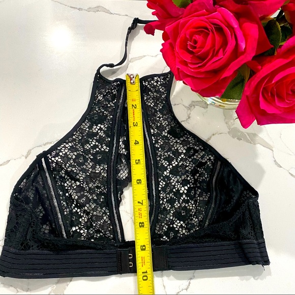 Victoria’s Secret Halter Bralette (Size S/P) 🌹 - Picture 6 of 11